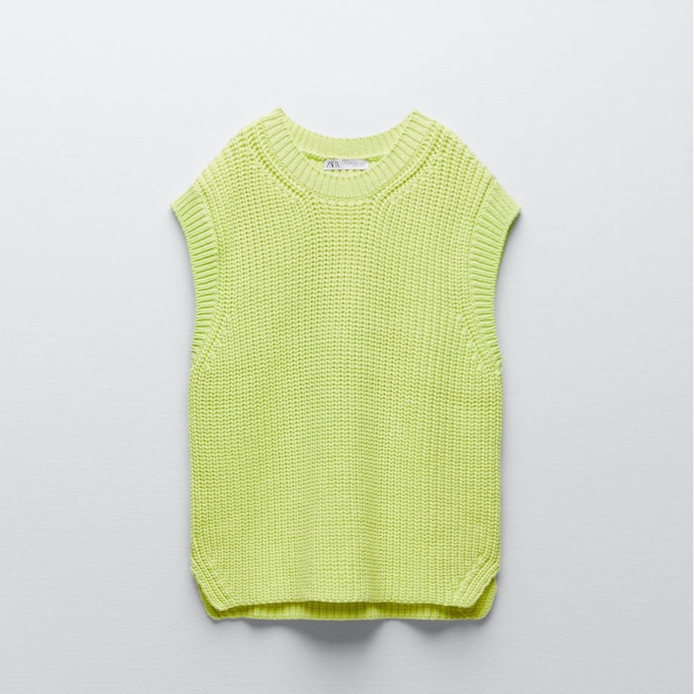 Cotton blend net vest and shorts